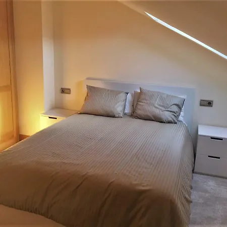 Del Pisuerga Apartman *