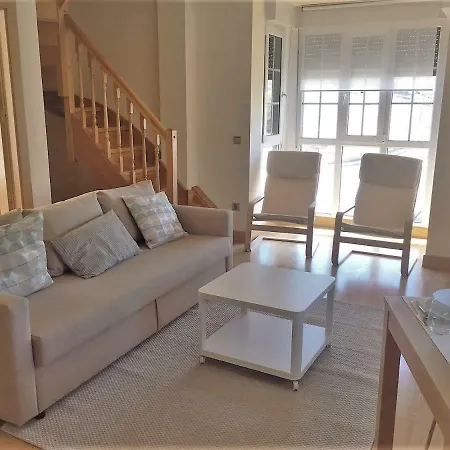 Del Pisuerga Apartman *